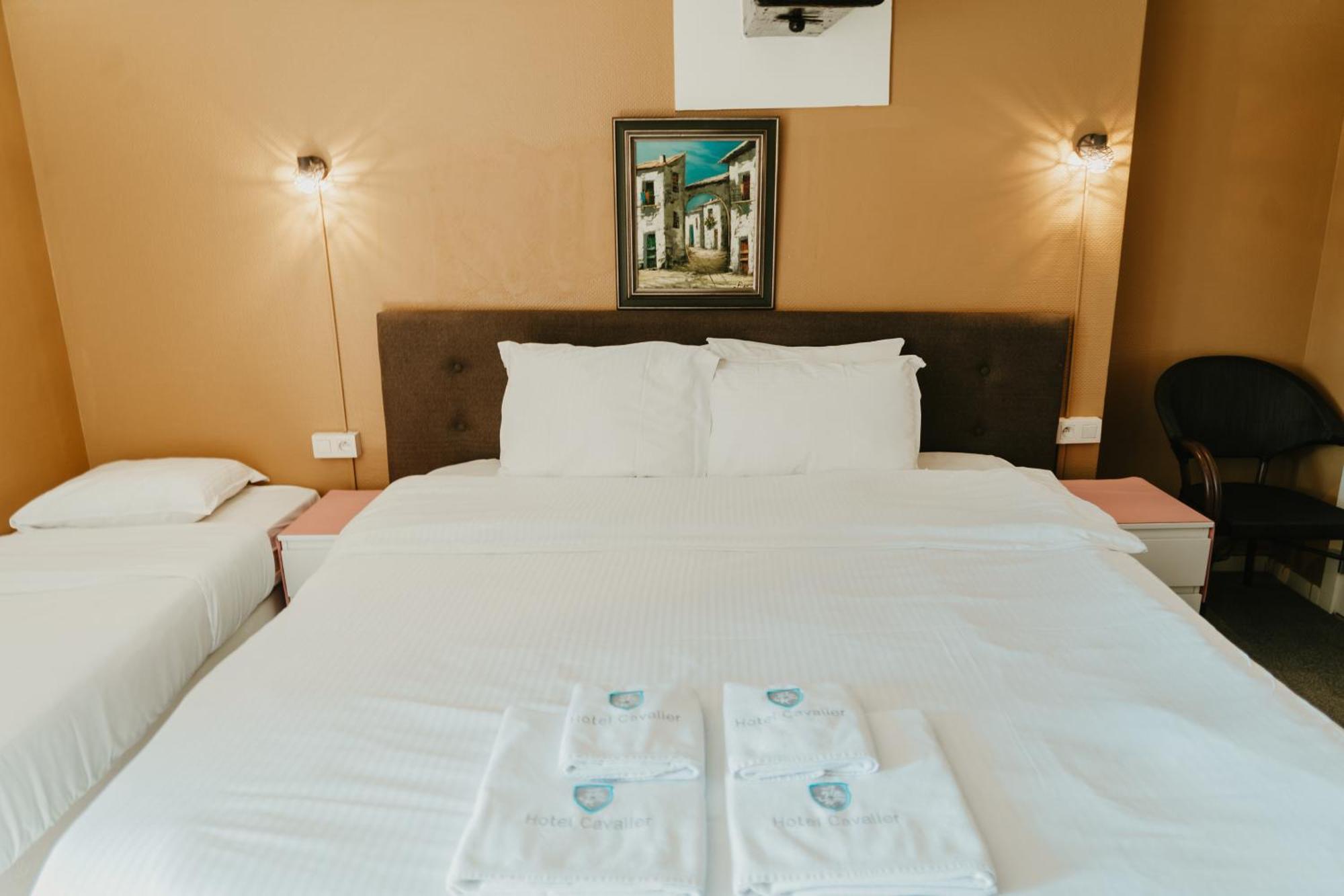 ברוז' Hotel Cavalier מראה חיצוני תמונה