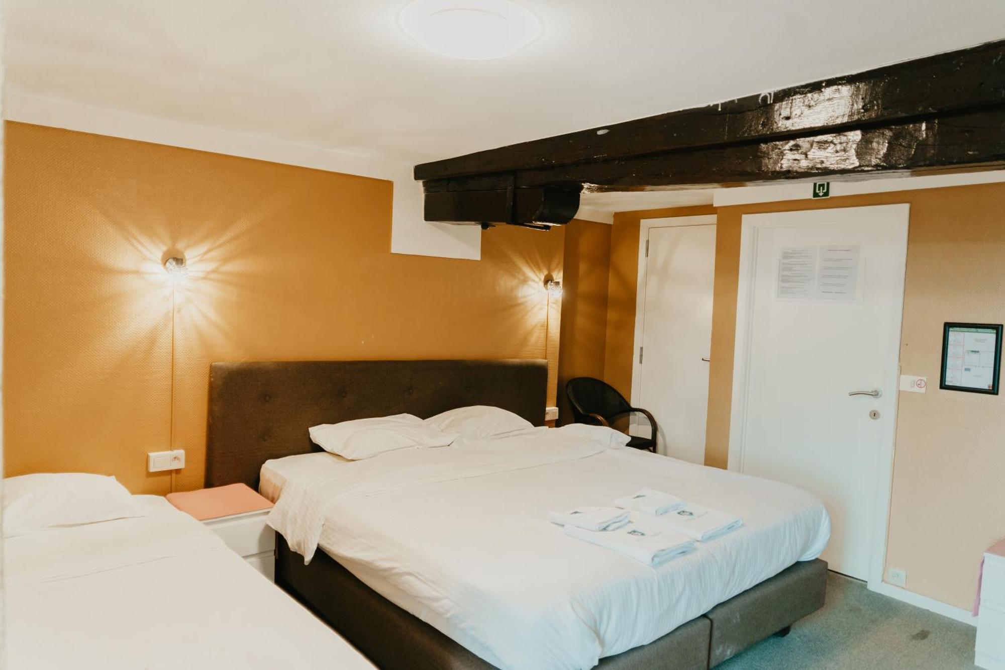 ברוז' Hotel Cavalier מראה חיצוני תמונה