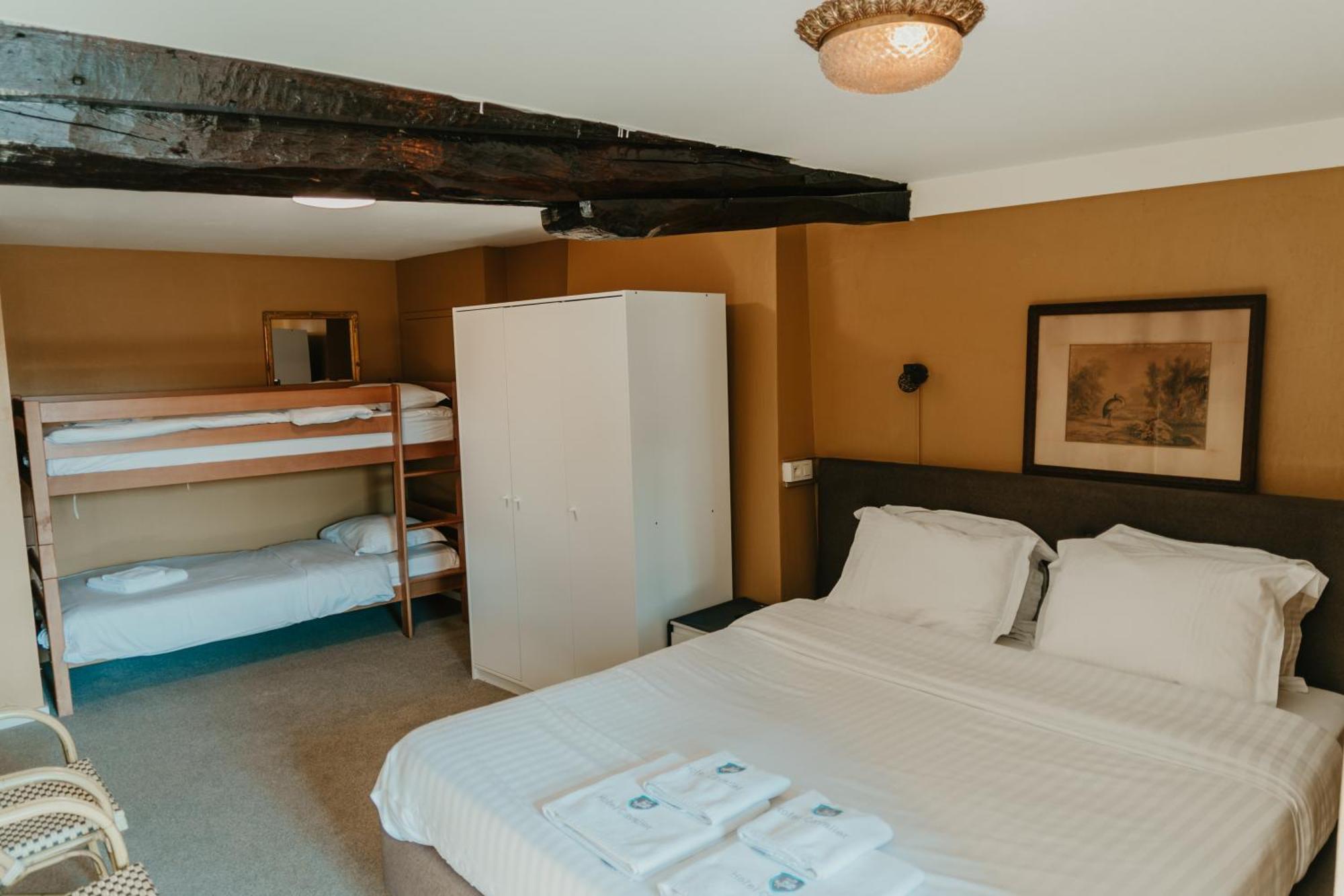 ברוז' Hotel Cavalier מראה חיצוני תמונה