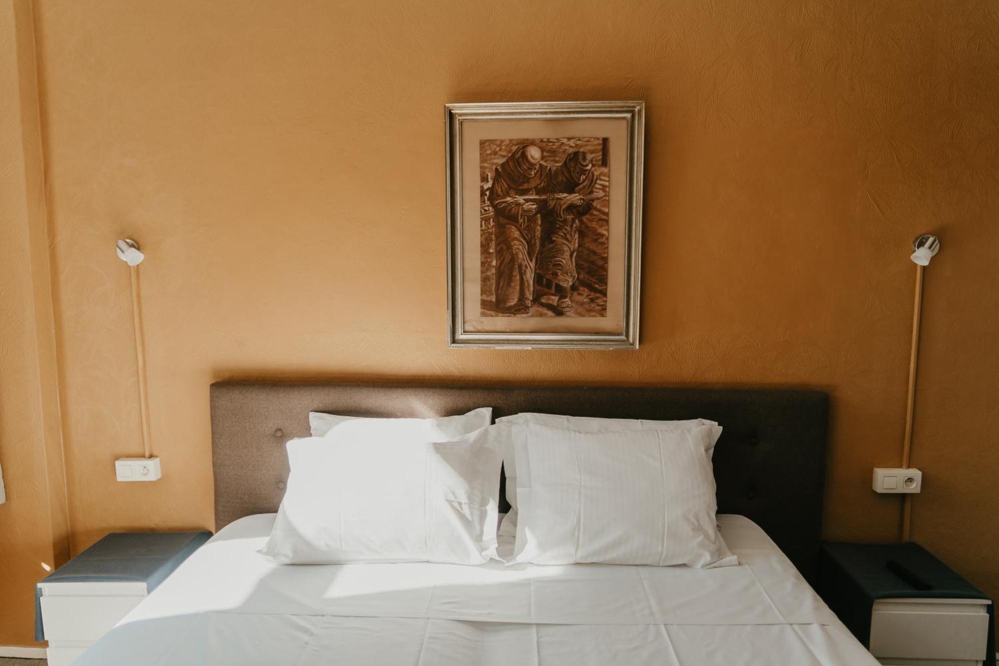ברוז' Hotel Cavalier מראה חיצוני תמונה